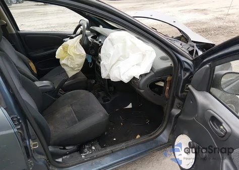 2002 Dodge Neon z USA, uszkodzony, nr VIN 1B3ES26C52D522584